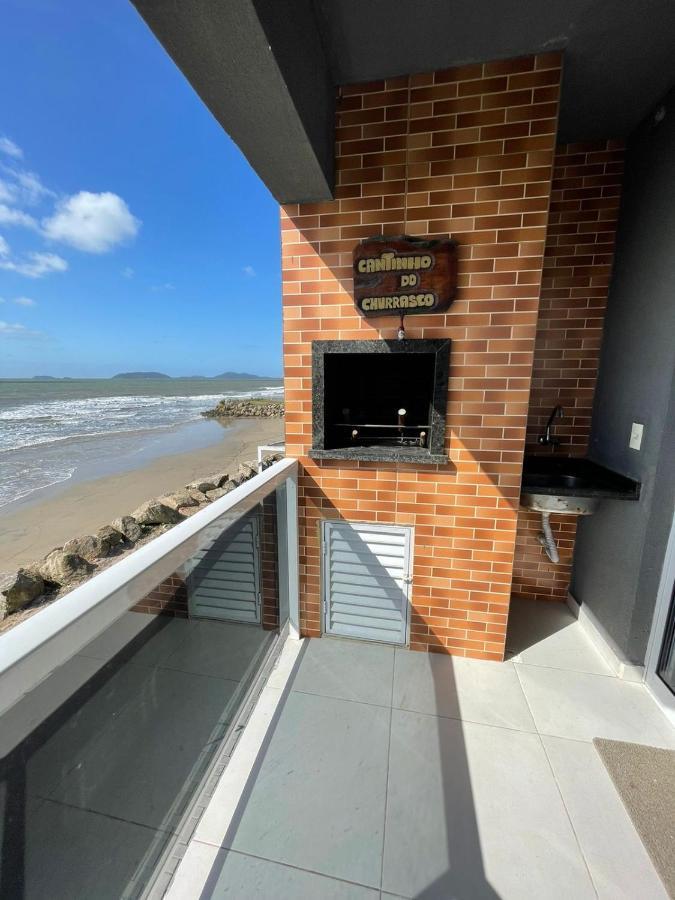 Apartment Lindo De Frente O Mar Itapoa (Santa Catarina)
